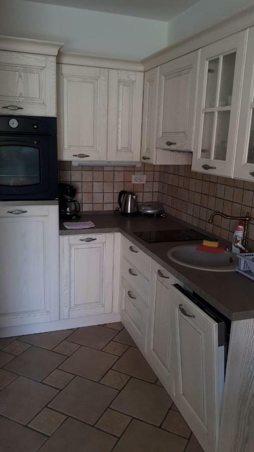 Apartment Lorenzo Pomer Extérieur photo